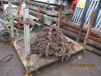 Steel Stillage + Qty of Chain