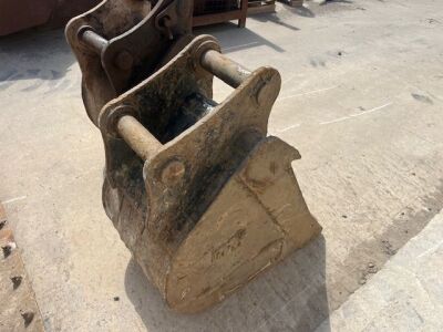 1.5ft Digging Bucket - 60mm Pins - 2