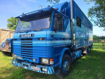 Scania 142M V8 6x2 Rear Lift Horsebox