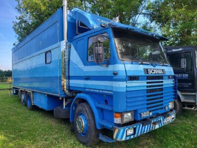 Scania 142M V8 6x2 Rear Lift Horsebox - 2