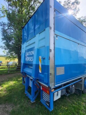 Scania 142M V8 6x2 Rear Lift Horsebox - 8
