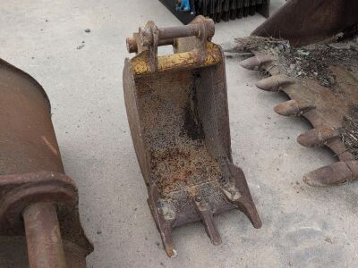 16" Strickland Toothed Bucket - 45mm Pins - 2