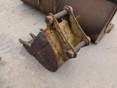 16" Strickland Toothed Bucket - 45mm Pins - 5