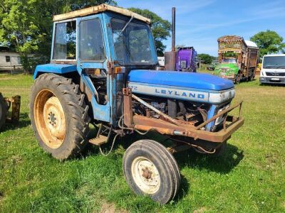 British Leyland 272 2WD Tractor  - 2