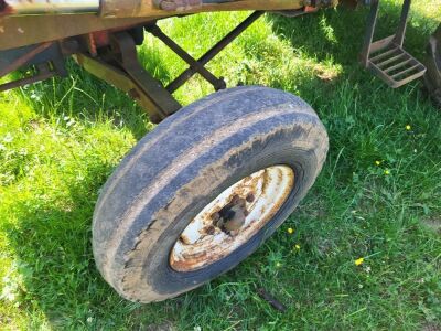 British Leyland 272 2WD Tractor  - 9
