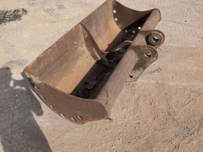 6ft Bucket - 65mm Pin Holes - 4