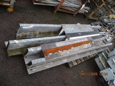 Qty of Steel Lintels