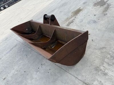 8ft Ditching Bucket - 2