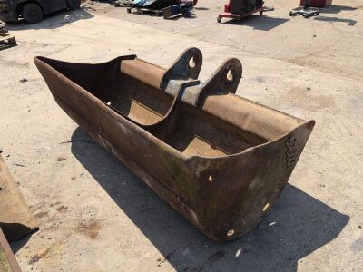 7ft Geith Bucket - 90mm Pin Holes - 2