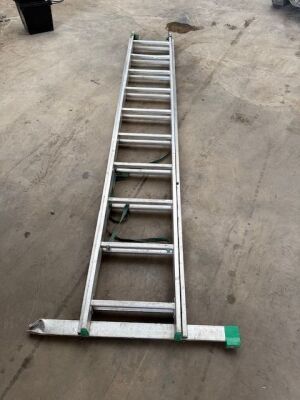 20 Rung (2x 10 Rung) Extending Ladders/Step Ladders