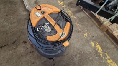 240v Taski Vento 15 Vacuum