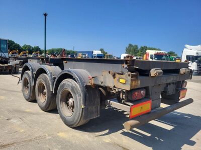 2005 Dennison Triaxle Extending Skeletal Trailer  - 4