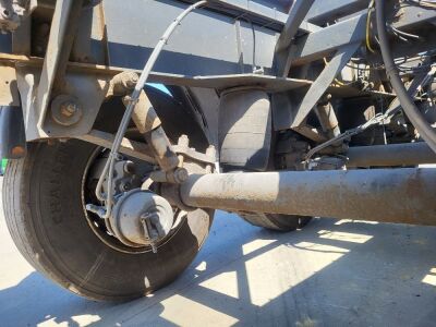 2005 Dennison Triaxle Extending Skeletal Trailer  - 7