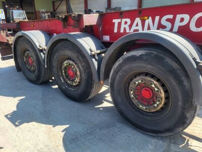 2008 Dennison Triaxle Extending Skeletal Trailer  - 5