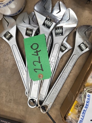 8x Adjustable Spanners