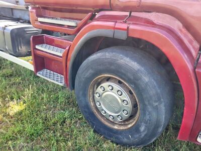 Scania 124G 400 6x4 Hook Loader - 13