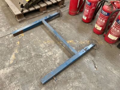 Adjustable Metal Legs 