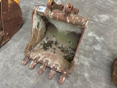 3ft Digging Bucket - 45mm Pins - 2