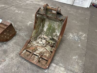 2ft Digging Bucket - 45mm Pins