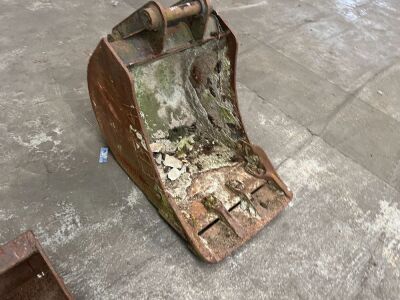 2ft Digging Bucket - 45mm Pins - 2