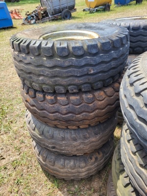4x 12.5/80-15.3 Wheels & Tyres