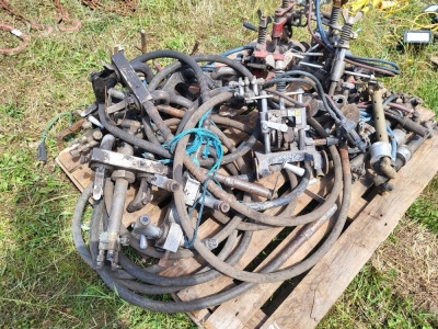 Quantity of Steel Pipe Cutting Vices