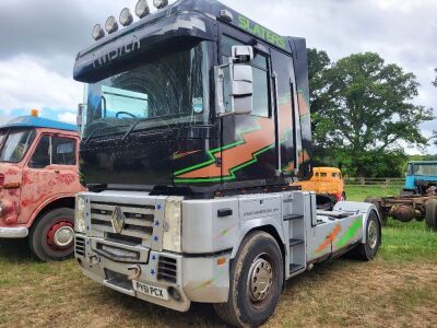 2001 Renault  440 DXI Magnum 4x2 Tractor Unit - 2