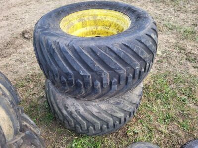 2x 550/45.22.5 Wheels & Tyres