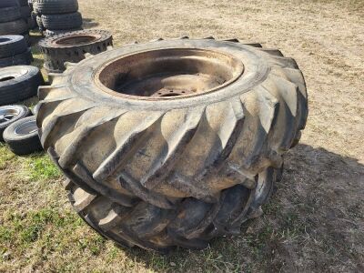 2x 18.4/15.34 Wheels & Tyres