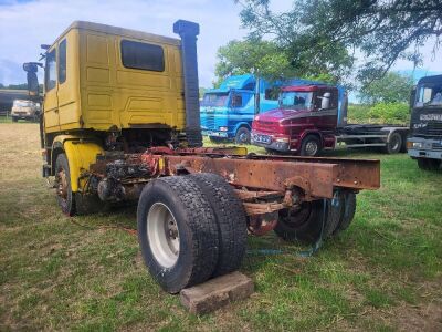 1983 Scania 142 V8 4x2 Chassis Cab - 3