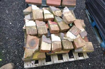 6 x Pallets of Unused + Reclaimed Bricks + Capstones - 8