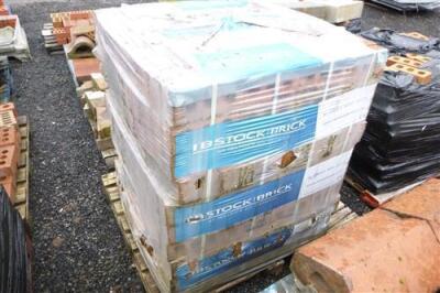 6 x Pallets of Unused + Reclaimed Bricks + Capstones - 9