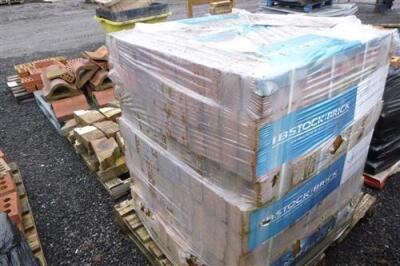 6 x Pallets of Unused + Reclaimed Bricks + Capstones - 10