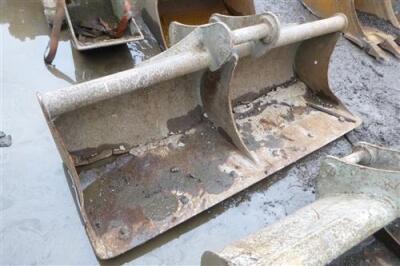 6ft Ditching Bucket - 65mm Pins