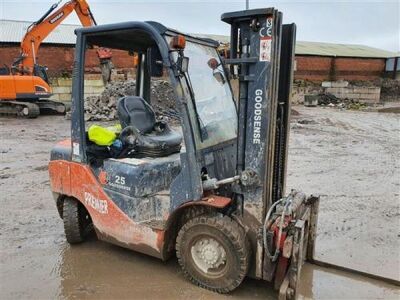 2016 Goodsense FD25 Diesel Forklift - 2