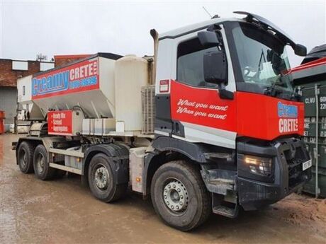 2017 Renault C430 8x4 Volumetric Mixer