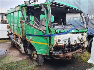 2009 Isuzu 4x2 Bin Lorry