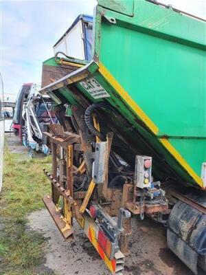 2009 Isuzu 4x2 Bin Lorry - 10