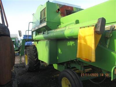 John Deere 1085 Combine - 9