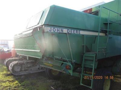 John Deere 1085 Combine - 10