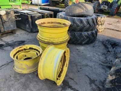 4 x John Deere Rims + Tyres