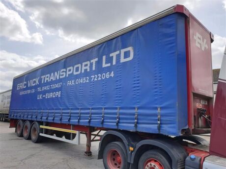 2007 SDC Triaxle Curtainside Trailer