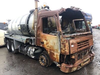 Volvo FM 6x4 Rigid Whale Vac Tank