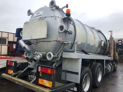 Volvo FM 6x4 Rigid Whale Vac Tank - 4