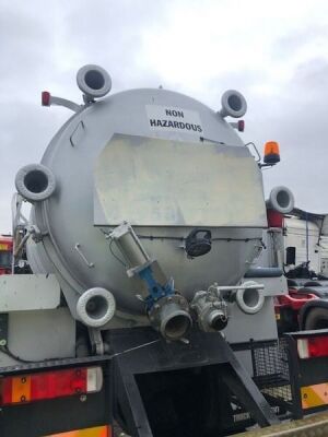 Volvo FM 6x4 Rigid Whale Vac Tank - 6