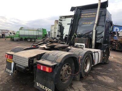 2014 Volvo FH 6x2 Tag Axle Tractor Unit - 4