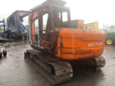 2000 Hitachi EX60-5 Excavator - 3