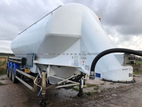 2011 Feldbinder 40³ 3 Pot Triaxle Tanker Trailer