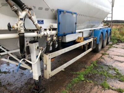 2011 Feldbinder 40³ 3 Pot Triaxle Tanker Trailer - 12