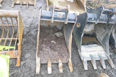 Geith 2ft Digging Bucket - 45mm Pins